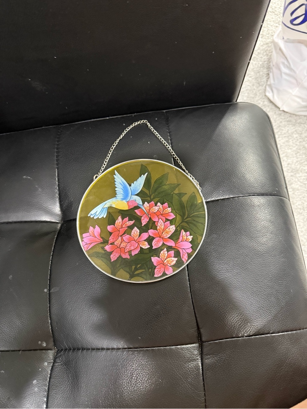 Colored Glass Round Panel Small Hummingbird and Flowers Home Furnishing Ornament
